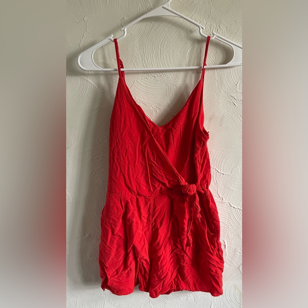 One Clothing Shorts Spaghetti Strap V-Neck Wrap Junior Romper Size S